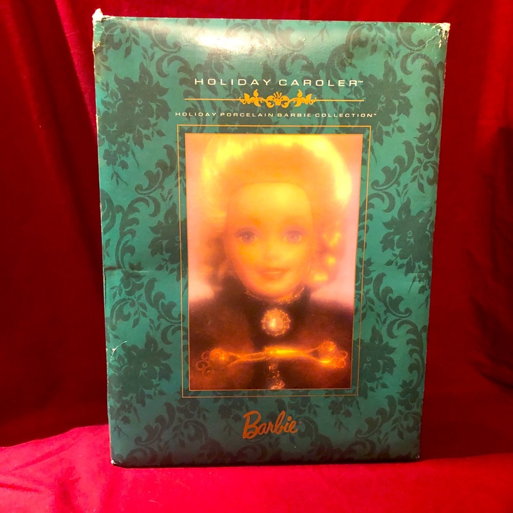 Holiday Collection Porcelain Holiday Caroler